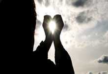 炮兵5比2力擒铁锤帮 重返争冠行列.